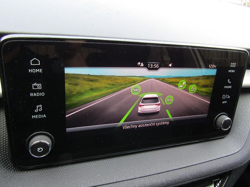 Škoda Fabia IV Selection 1.0 MPI /59 kW - fotka 29 z 30