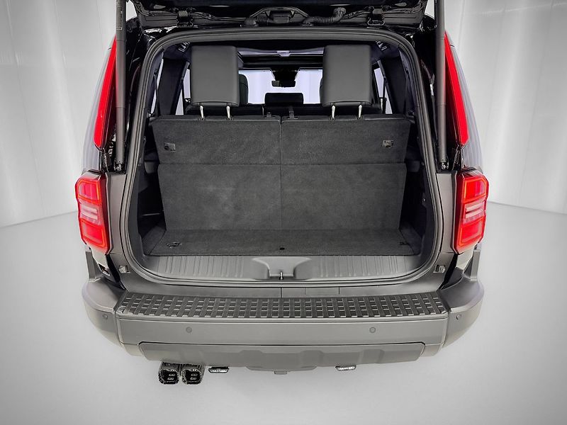 Toyota Land Cruiser 2.8L D-4D AWD J250 PRADO, PANO - fotka 31 z 33
