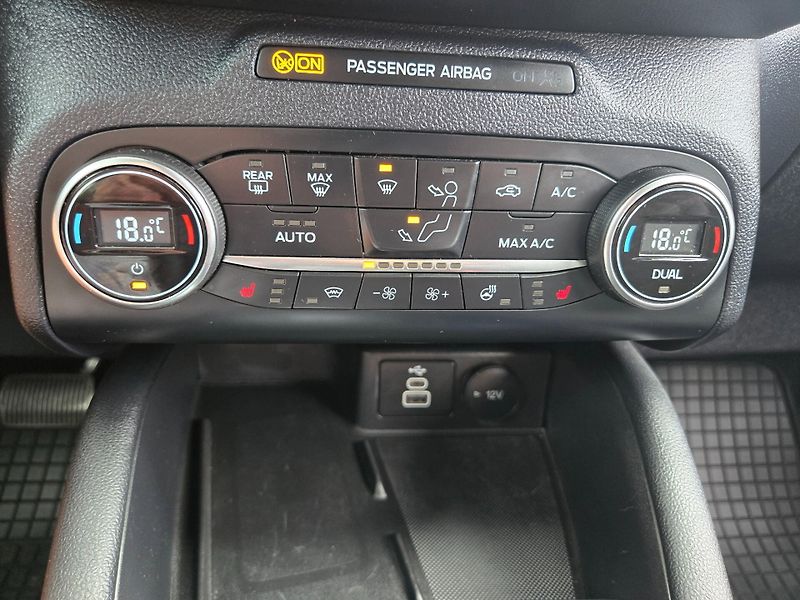 Ford Kuga (2023) ST-LINE X - 2,0 nafta 140kw/19 - fotka 17 z 29