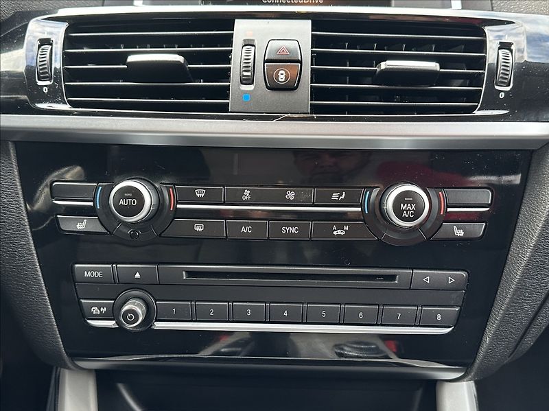 BMW X3 2,0 28i 245PS  Advantage A/T 4 - fotka 26 z 53