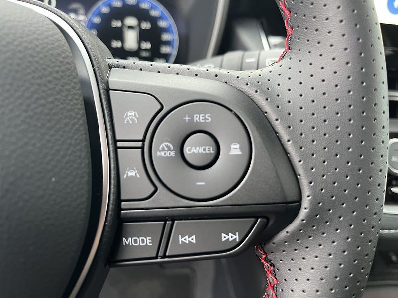 Toyota Corolla 2.0 hybrid GR SPORT - fotka 14 z 28