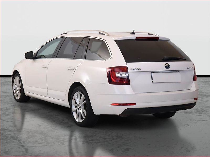 Škoda Octavia (2018) 2.0 TDI, Automat, Serv.kniha - fotka 4 z 20