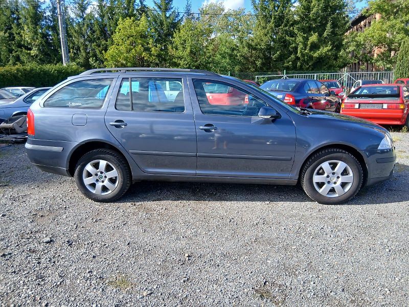 Škoda Octavia 2, 1.9 TDI, verze bez DPF - fotka 9 z 31