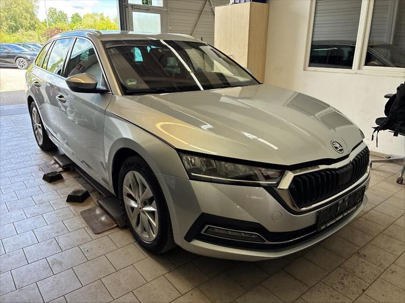 Škoda Octavia 2,0 TDI STYLE TAŽNÉ EL.SEDADLA - fotka 1 z 9