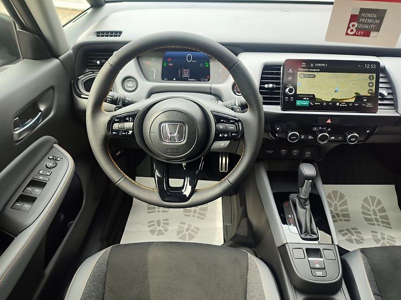 Honda Jazz (2026) SPORT + 1.5eHEV 122k AKCE !!! - fotka 11 z 35