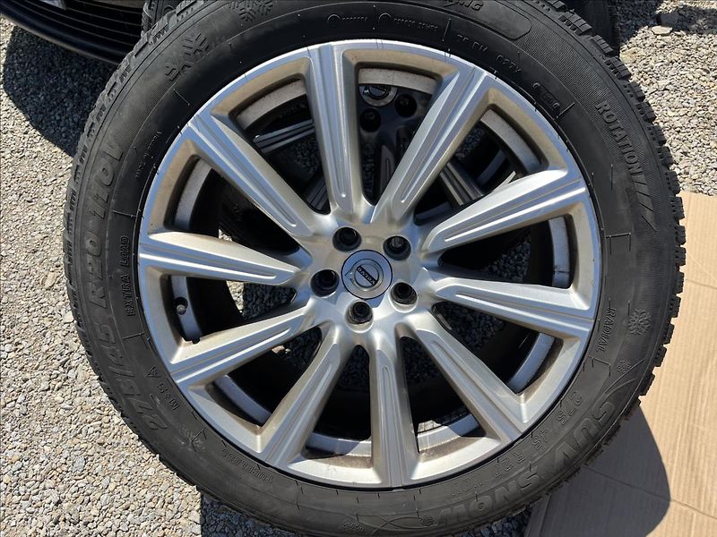 Volvo XC90 2,0 D5 R-DESIGN AWD SERVIS DPH - fotka 54 z 54