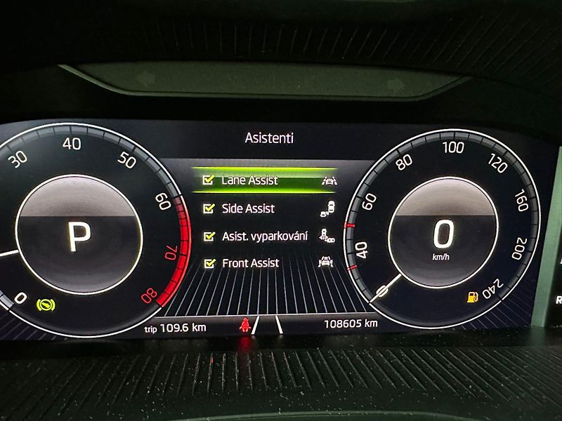 Škoda Scala 1,0 TSI Style DSG, plná výbava - fotka 13 z 25