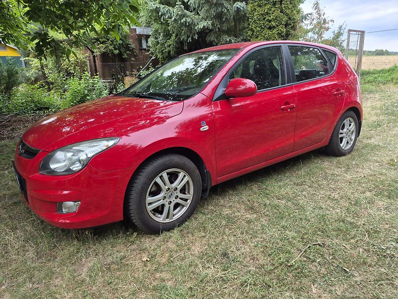 Hyundai i30 (2009) Hyundai i30 FD r.v.2009 1.4 - fotka 6 z 21