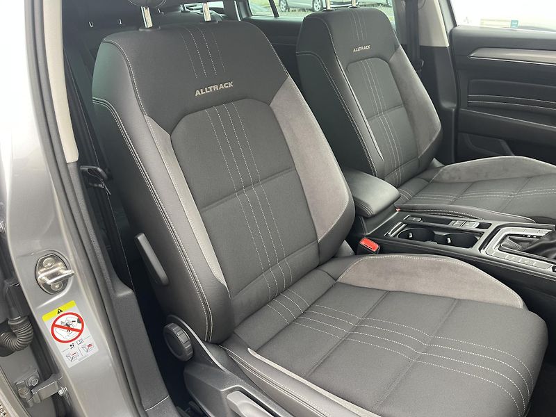 Volkswagen Passat Variant 2.0TDi Alltrack DSG 4x4 DPH ČR - fotka 27 z 42