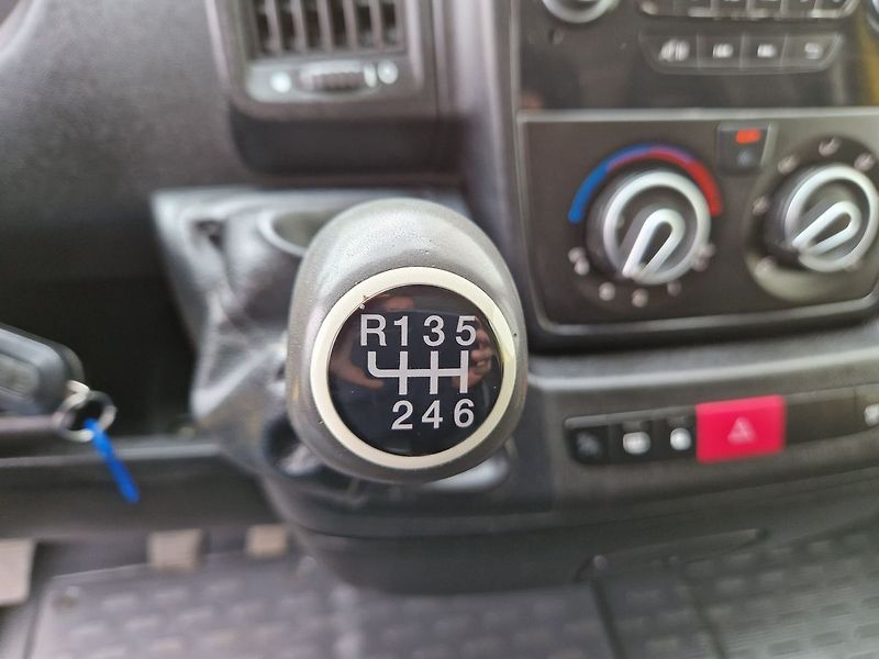 Peugeot Boxer 2.2 HDI L3H2 - fotka 18 z 27
