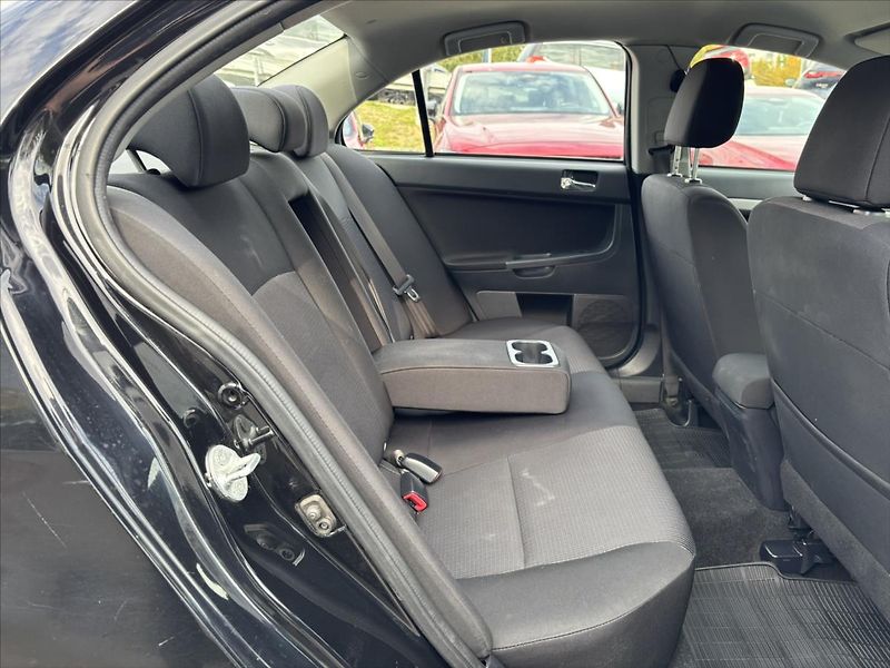 Mitsubishi Lancer 1,8 Mivec 105kW - fotka 14 z 28