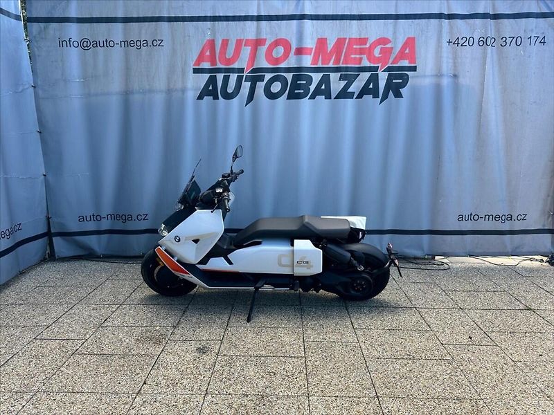 BMW CE 04 - fotka 10 z 26