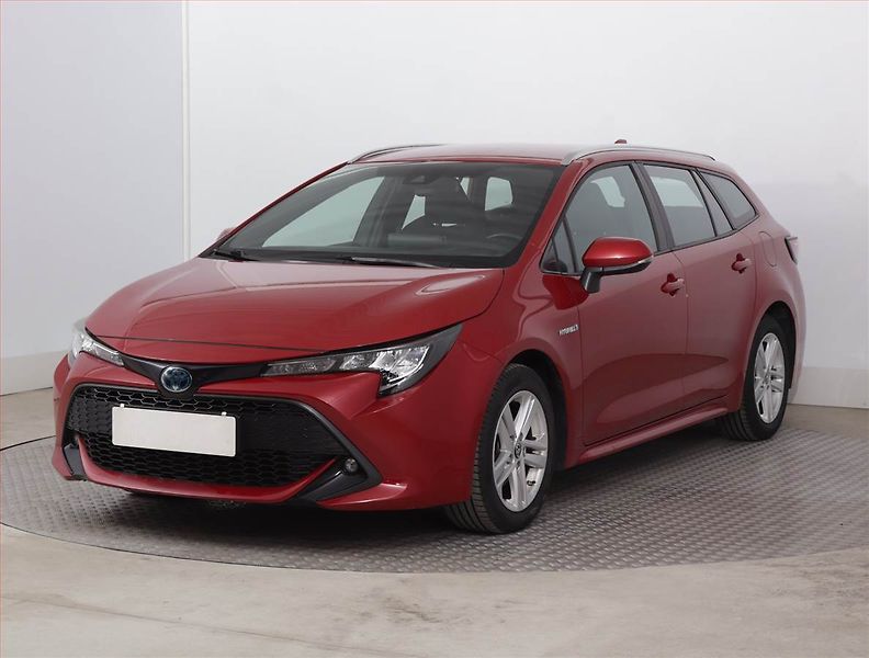 Toyota Corolla (2021) 1.8 Hybrid - fotka 2 z 18