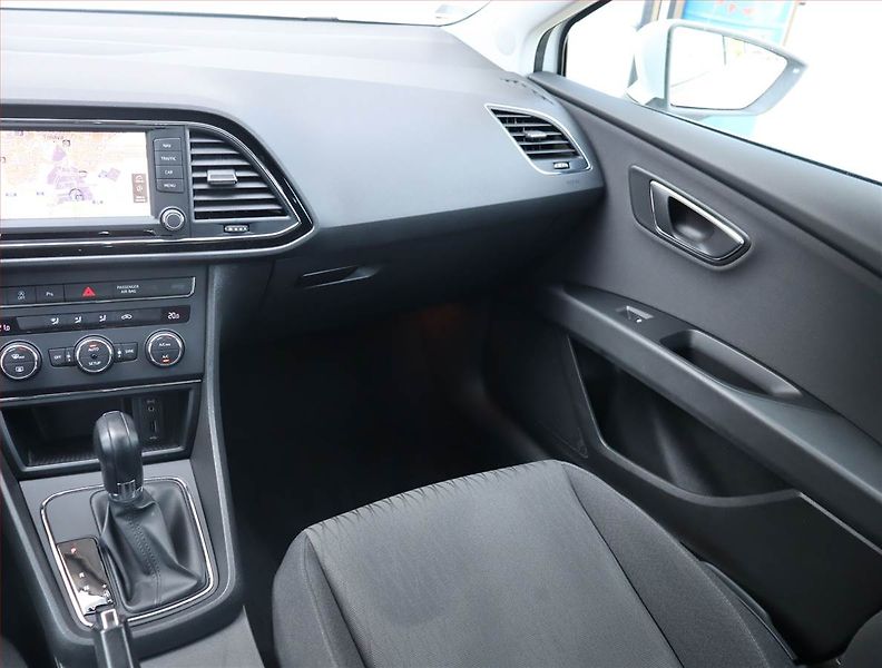 Seat Leon (2016) 1.6 TDI, Automat, Serv.kniha - fotka 8 z 18