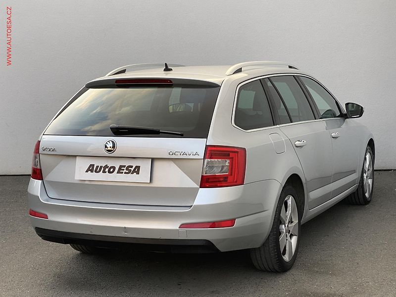 Škoda Octavia (2015) 1.6 TDI, ČR, AC, výhřev sed. - fotka 4 z 17