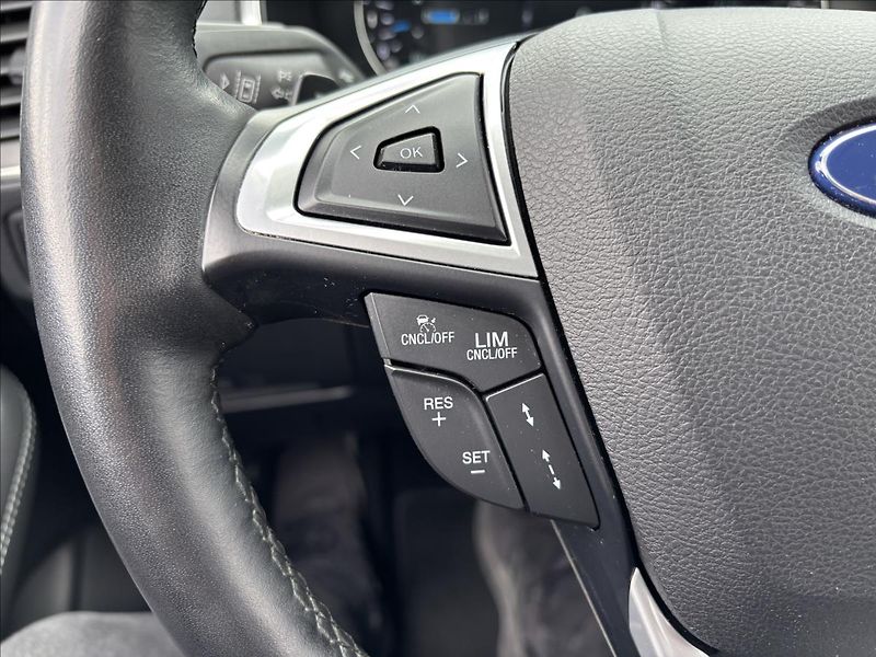 Ford Galaxy 2,0 EcoBlue 110 kW Titanium 7M - fotka 31 z 42
