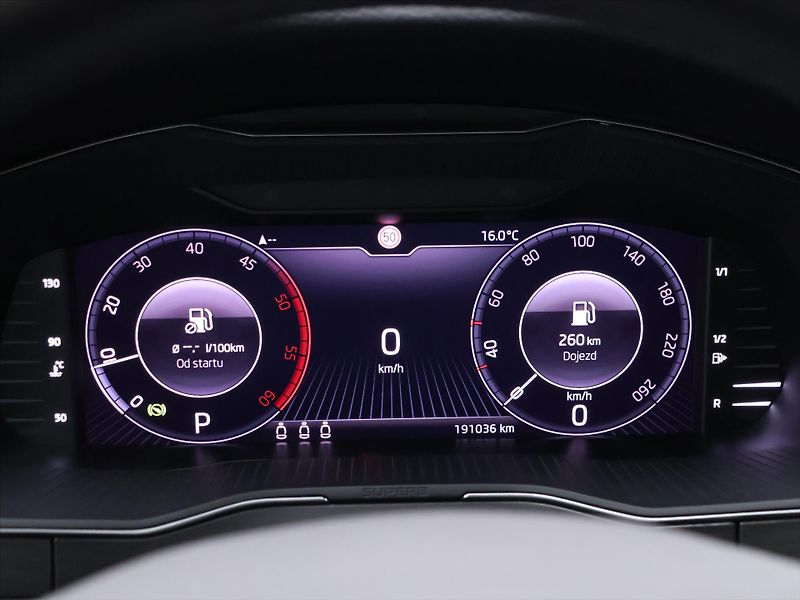 Škoda Superb 2.0 TDI DSG Style Navi LED - fotka 17 z 32