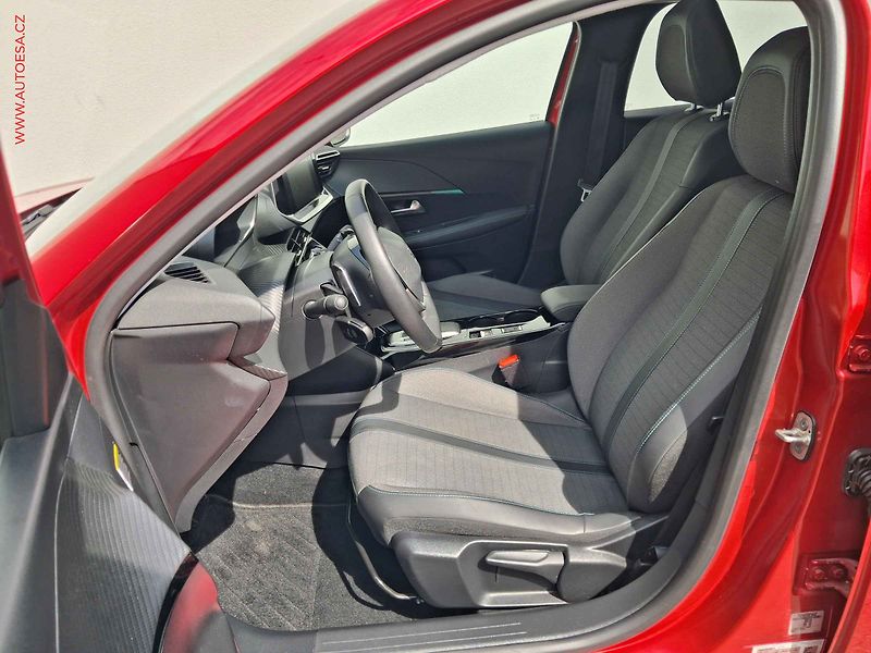 Peugeot 208 (2023) 1.2 PT, Allure, AT, LED, navi - fotka 9 z 20