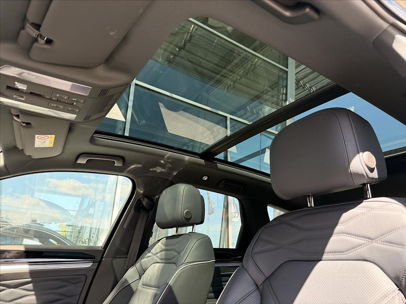 Volkswagen Touareg (2026) 3,0 TDI 210 kW 4MOT  R-Line - fotka 19 z 21