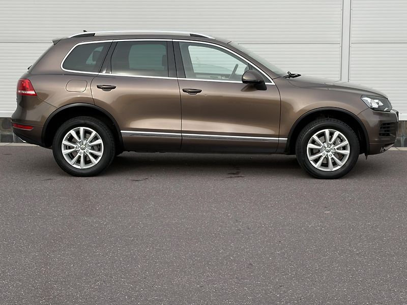 Volkswagen Touareg (2011) 180kW/PLNÝ SERVIS/N.ROZVODY/ - fotka 6 z 22