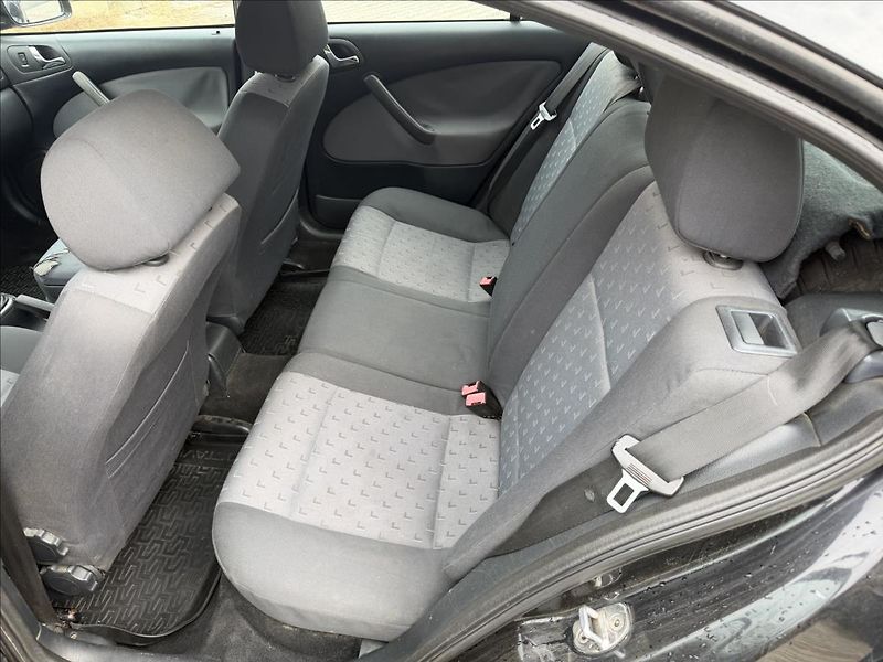 Škoda Octavia 1,9 TDI - fotka 11 z 16