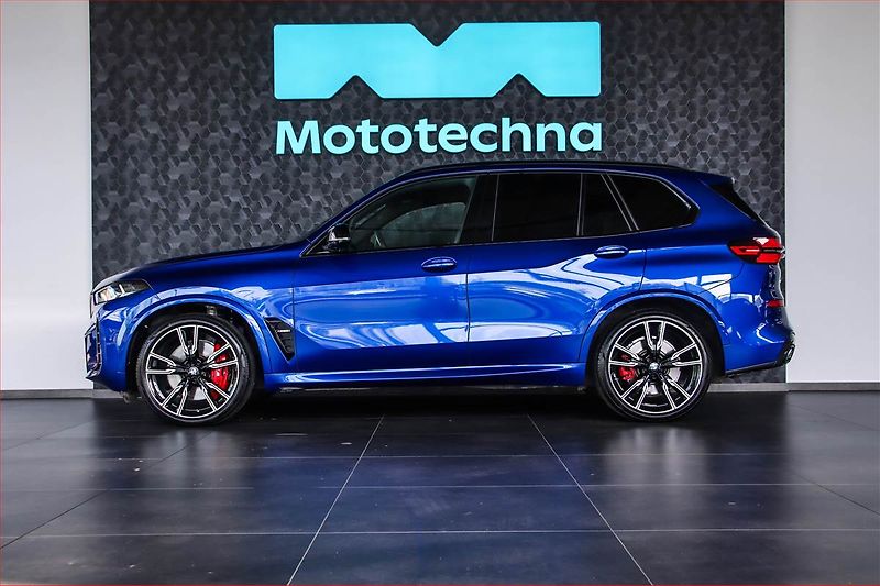 BMW X5 (2025) M60i - fotka 3 z 21