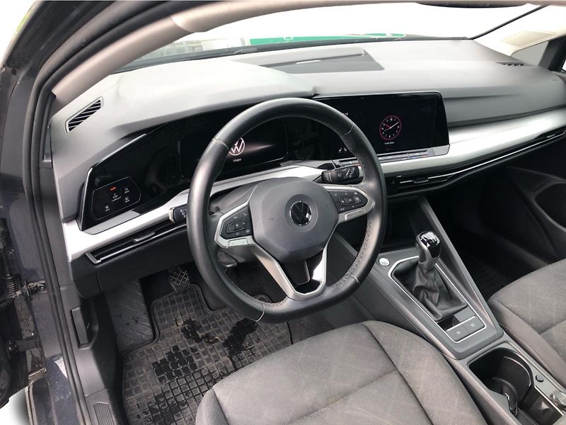 Volkswagen Golf 1.5 TSi LIFE - fotka 5 z 27