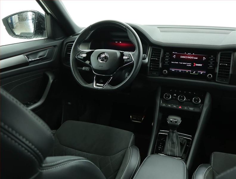 Škoda Kodiaq (2023) 2.0 TDI - fotka 7 z 18