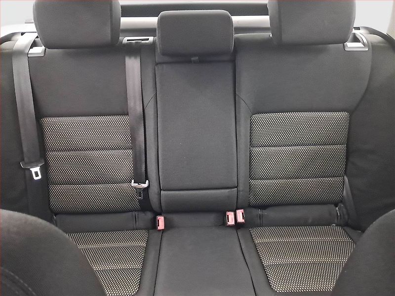 Škoda Octavia (2009) 1.9 TDI 4x4, 4X4 - fotka 10 z 15