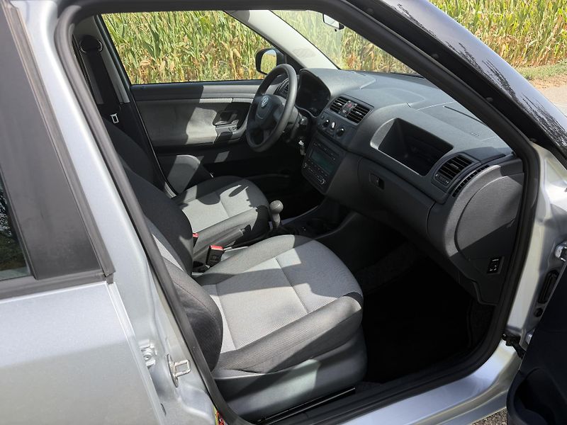 Škoda Fabia 1,2TSI 63kW Combi*NOVÉ ROZVODY - fotka 23 z 58