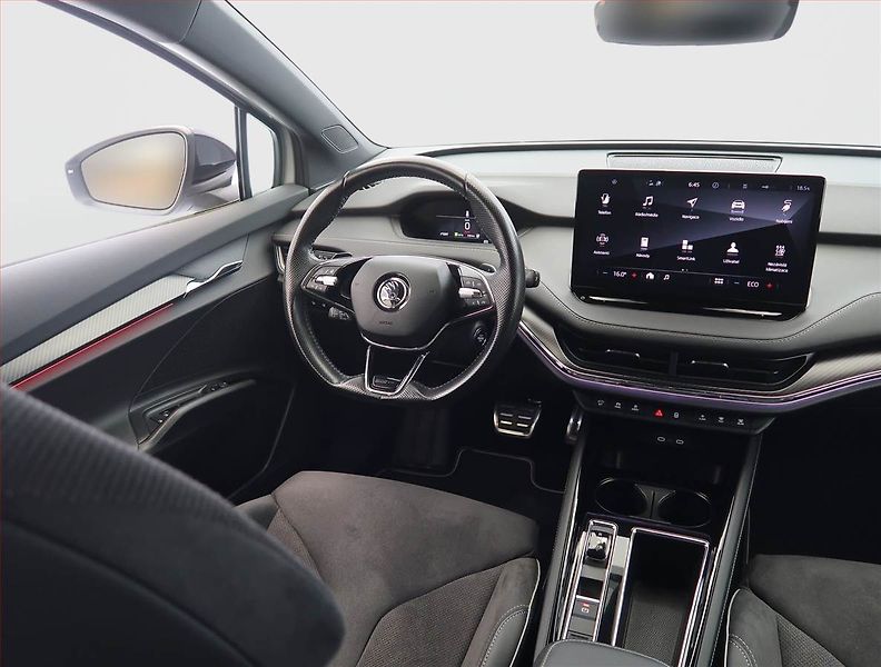Škoda Enyaq (2023) Sportline 60 (62 kWh) - fotka 7 z 31