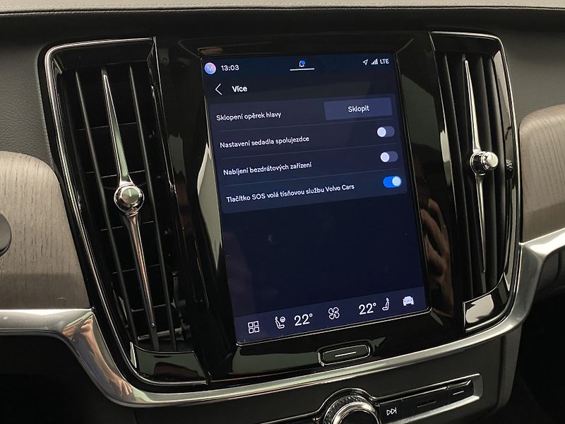 Volvo V90 CC B4 AWD MOMENTUM AUT - fotka 59 z 65