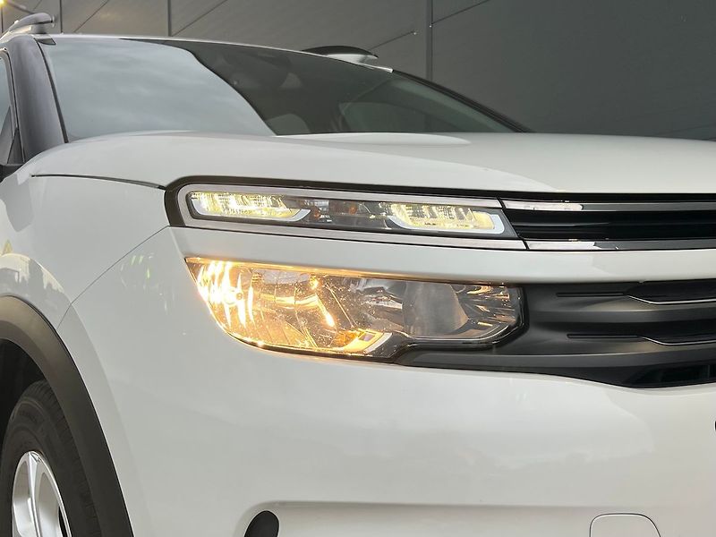 Citroën C5 Aircross (2019) 1.2 PureTech 96kW SHINE - fotka 10 z 49