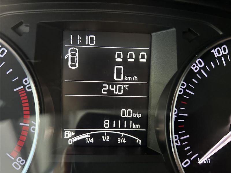 Škoda Fabia 1,2   TSI 66kW,SERVISKA,2.MAJ - fotka 10 z 20