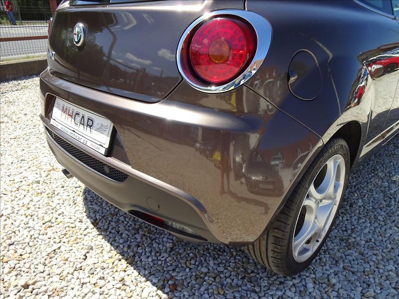 Alfa Romeo MiTo 1,4i 16V - fotka 14 z 42