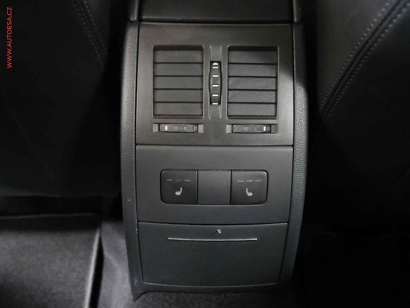 Škoda Octavia (2011) 2.0TDI, ČR, DSG - fotka 22 z 23