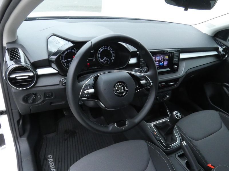 Škoda Fabia IV AmbitionPlus 1.0 TSI /70kW - fotka 5 z 30