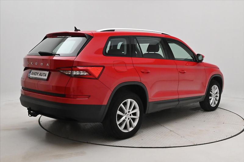 Škoda Kodiaq 1,5 TSI 110 kW TAŽNÉ NAVI Záru - fotka 5 z 31