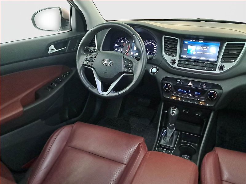 Hyundai Tucson (2016) Premium 1.7 CRDi, Automat, ČR - fotka 7 z 23