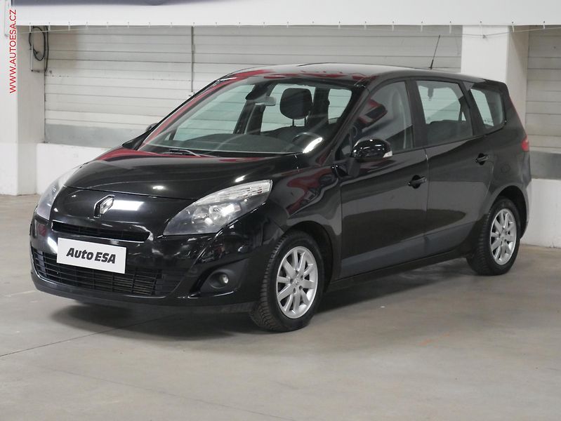 Renault Scénic (2010) 1.9dCi 7míst, autoAC, temp - fotka 3 z 21