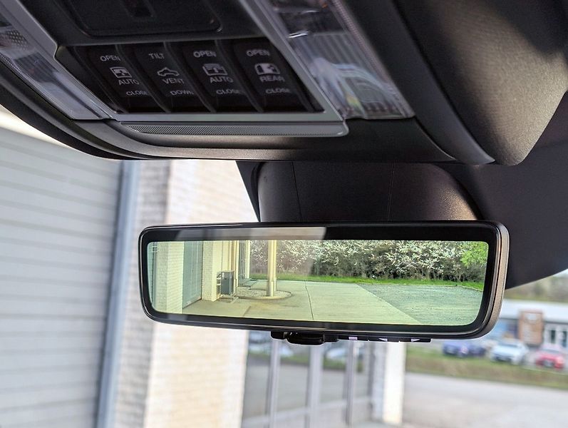RAM 1500 TRX, Equipment Level 2, Harman - fotka 24 z 32