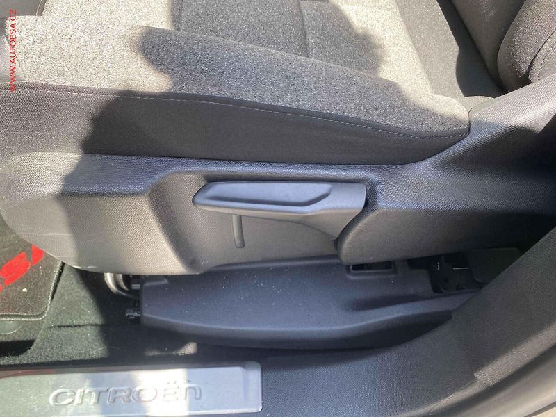 Citroën C5 Aircross (2019) 1.2PT, Shine, navi, kamera - fotka 14 z 18