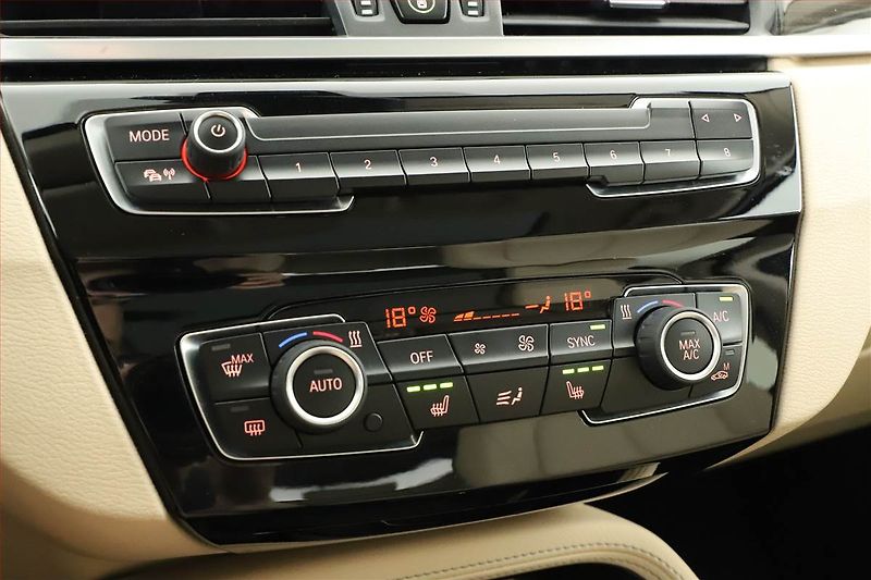 BMW X1 (2017) xDrive20d, 4X4, Automat - fotka 17 z 25