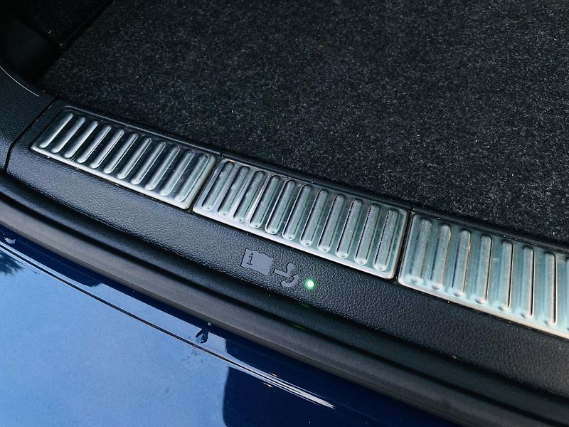 Škoda Superb 2.0TDI DSG TAŽNÉ NEZÁVISLE TOP - fotka 22 z 53
