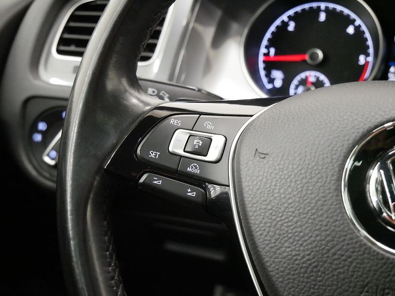 Volkswagen Golf - fotka 15 z 35