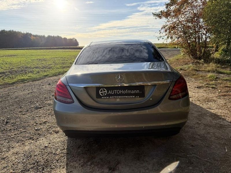 Mercedes-Benz Třídy C C 180, ČR,AMG PAKET, AUTOMAT - fotka 5 z 37