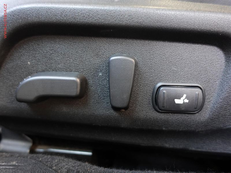 Subaru Outback (2019) 2.5i 4x4, 2.maj,ČR, AT, LED - fotka 12 z 28