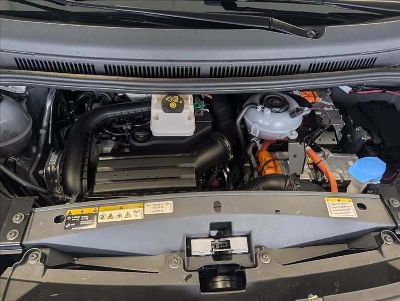 Volkswagen Multivan 1,5 TSI, 130KW, 4 MOTION Long - fotka 35 z 35