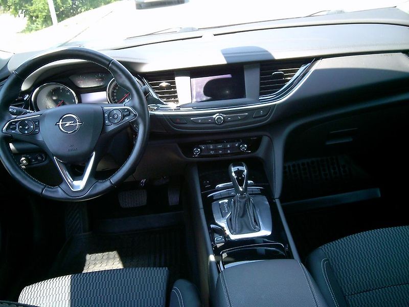 Opel Insignia (2019) 2.0 CDTi 125 kW  KOUPENO ČR - fotka 8 z 14