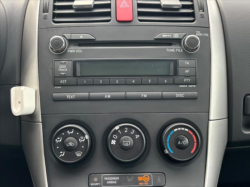 Toyota Auris 1,3 VVT-i  CZ alu kola - fotka 13 z 17
